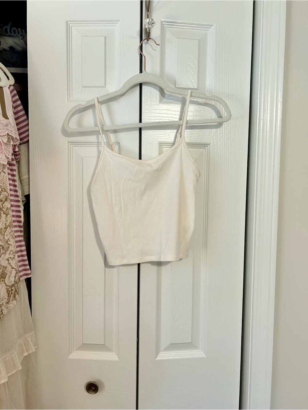 American Eagle Outfitters White Ribbed Spaghetti Strap Crop Cami